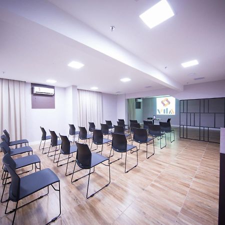 Vila Business Hotel ヴォルタ・レドンダ エクステリア 写真