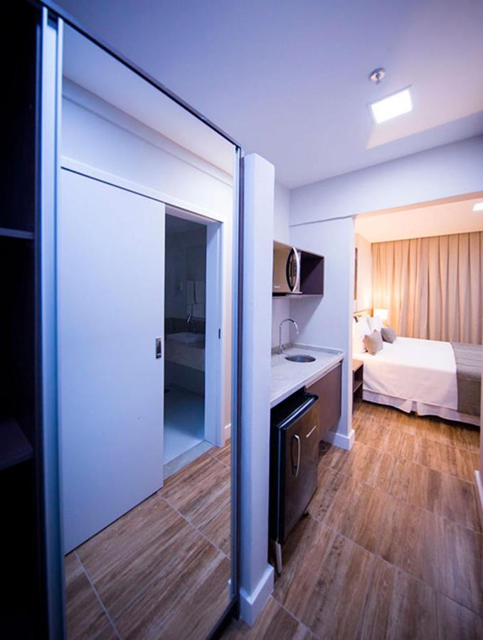 Vila Business Hotel ヴォルタ・レドンダ エクステリア 写真