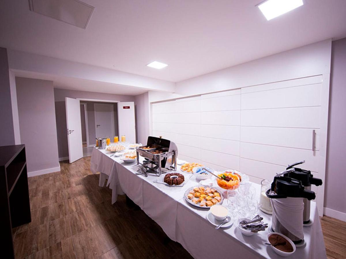 Vila Business Hotel ヴォルタ・レドンダ エクステリア 写真