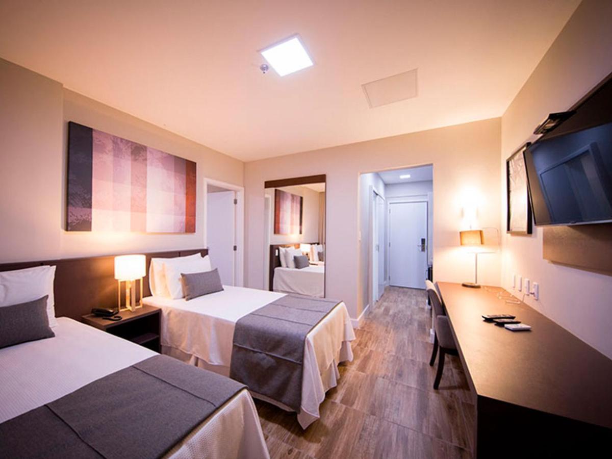 Vila Business Hotel ヴォルタ・レドンダ エクステリア 写真